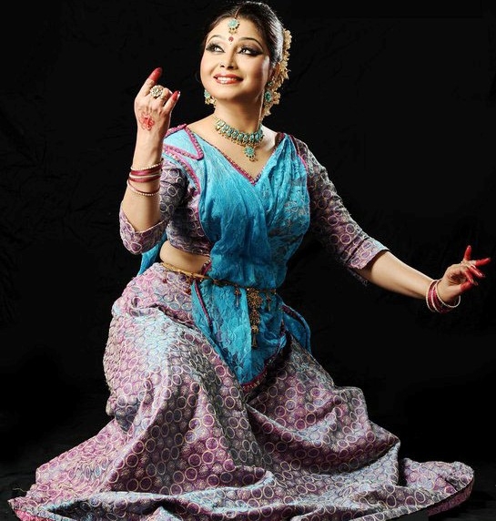 Kathak dance by Ms. Maramhi Medhi in 'Poonam-36'