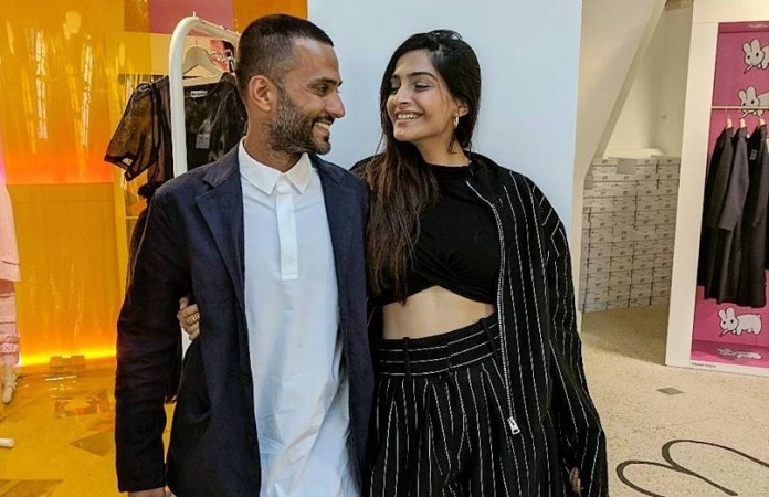 Sonam Kapoor  and Anand Ahuja spending Christmas together. In relationship?