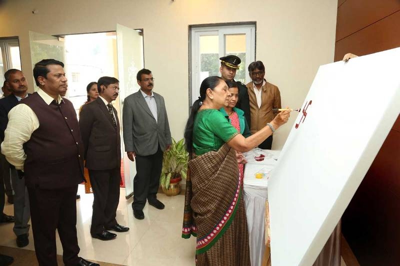 Tribal folk art must be in the reach of common man - Governor