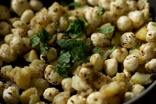 Falahari Aloo Makhana Bhel - Navratri Special