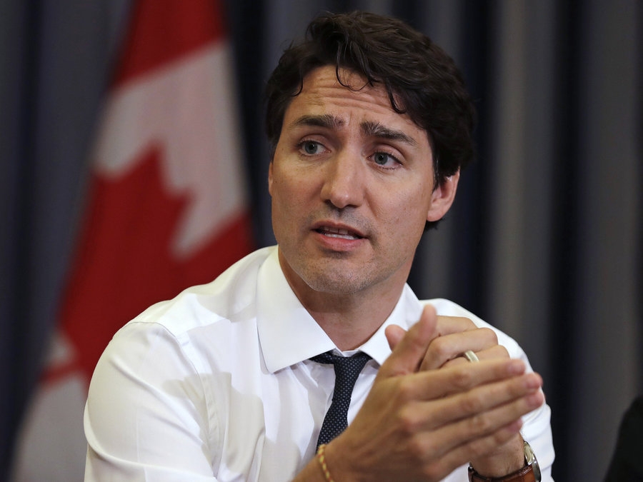 Woman who accused Justin Trudeau of groping her in 2000 issues a statement