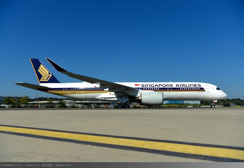 World's longest flight lasting 19 hours  
