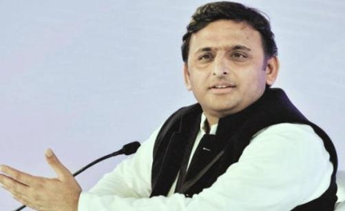Akhilesh Yadav targets Congress for alliance