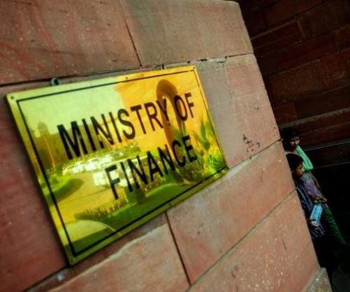 Poonam Gupta has experience in working with IMF and World Bank