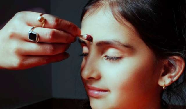  Many spiritual and scientific reasons of marking Tilak