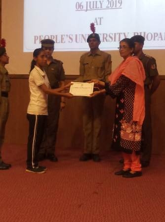 A seminar organized at the People's University on environmental pollution
