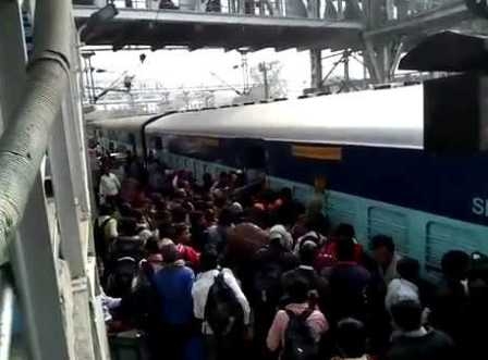 Railways 'new' initiative to control the crowd of passengers in the general coach