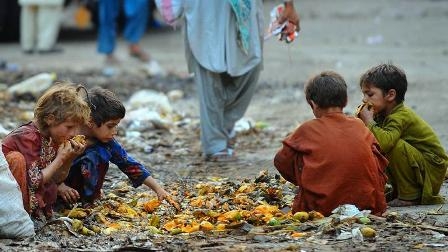 पाकिस्तान में रिकॉर्ड स्तर पर पहुंची महंगाई