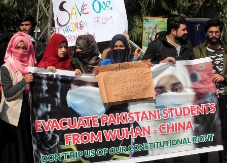 Pakistanis protest against Imran Khan Government