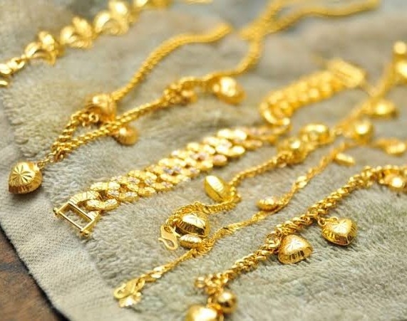 A large number of 'illegal' gold kept in the country