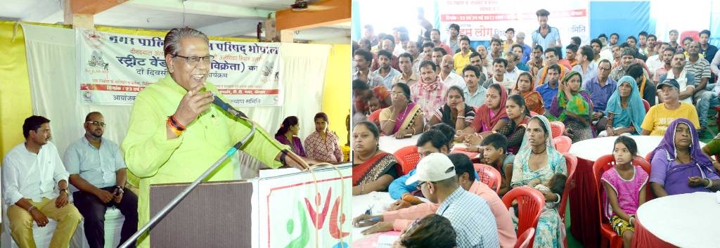 Revenue Minister Gupta at Street Vendor Training Programme