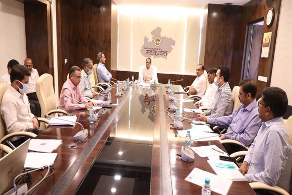 Laxity in implementation of PM Awas and other schemes will not be tolerated: CM Chouhan