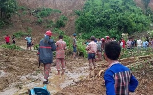 Landslide deaths in Bangladesh climb to 163 (Lead)
