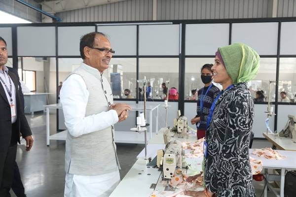 Give employment to local youths by providing industrial training - CM Chouhan