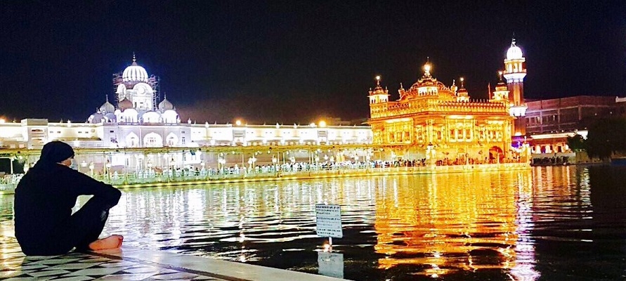 Akshay Kumar at Golden Temple Amritsar