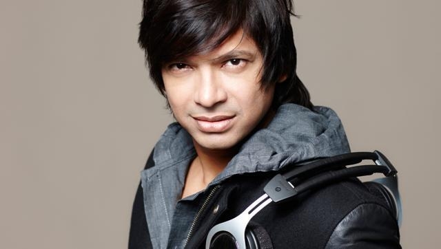A very happy bday to the singer with the charming smile and incredible voice - Shaan.