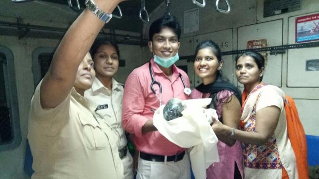 The promptness of 'One Rupee Clinic' led to safe delivery inside the local train in Mumbai.