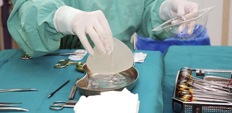  Australia to crackdown on cosmetic surgery industry 
