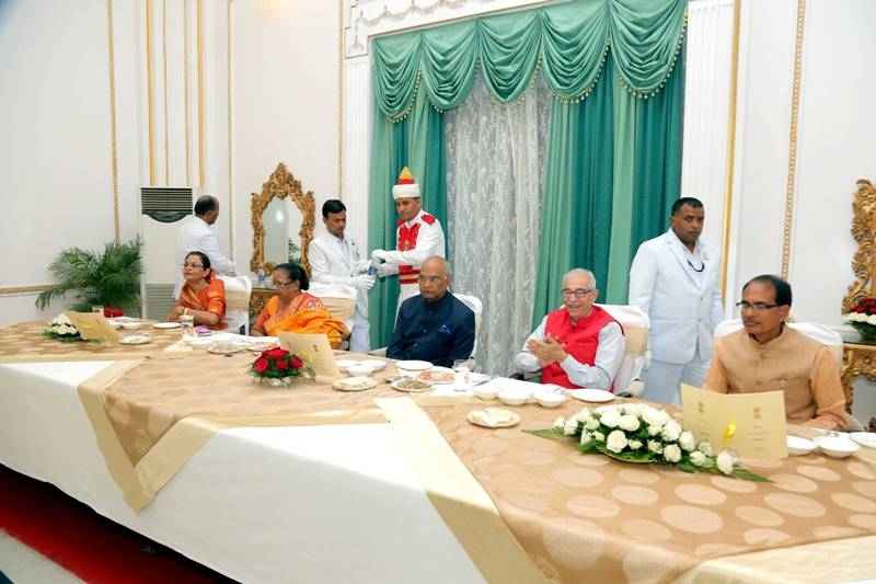 Governor hosts dinner in honour of President Kovind