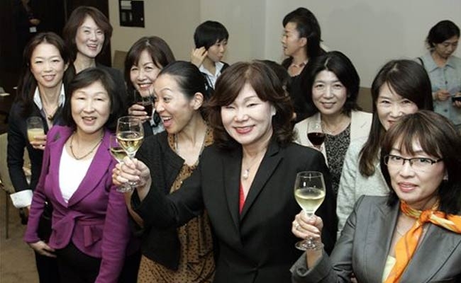  Japanese women too busy to fall in love: Survey 