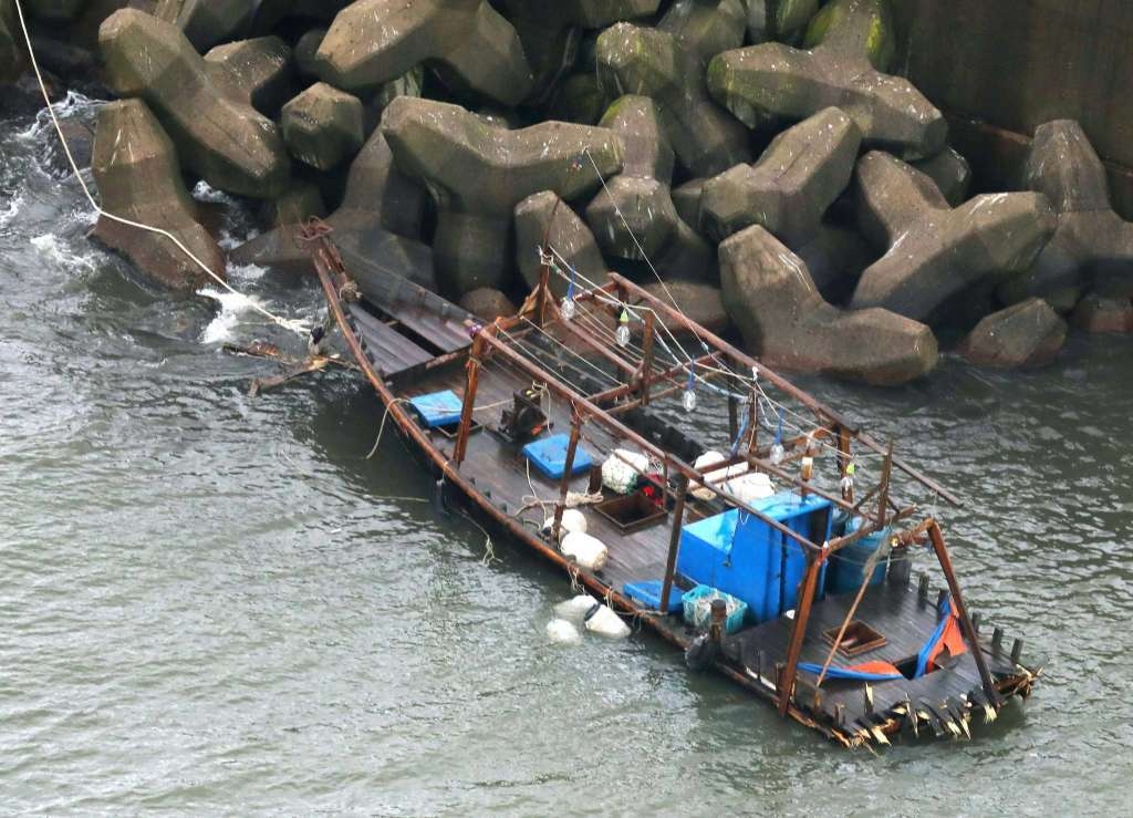  N.Korean fishermen arrested in Japan for stealing 
