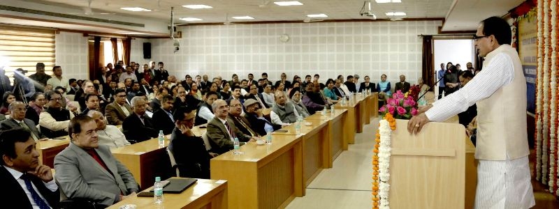 Prepare Redressal Strategy by Foresighting Problems: CM Chouhan