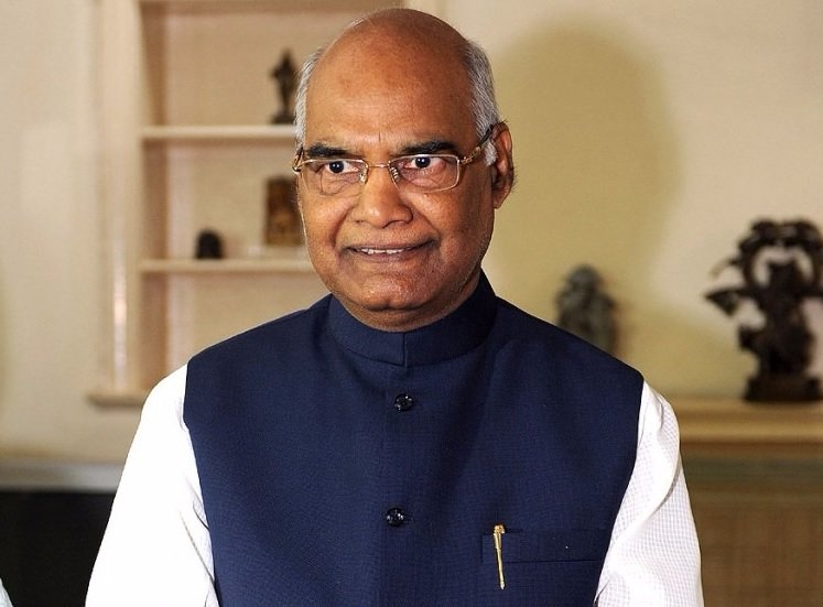  Kovind pays last respects to friend in hospital 