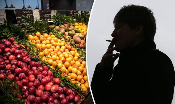  Eating apples, tomatoes may heal lungs of ex-smokers 