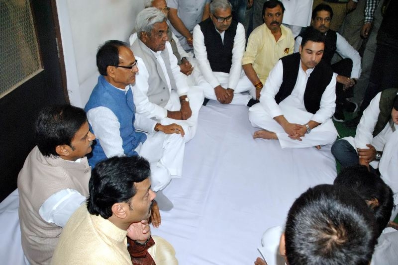 Late Shrinivas Tiwari’s Life was Amazing Combination of Knowledge and Deeds: CM Chouhan