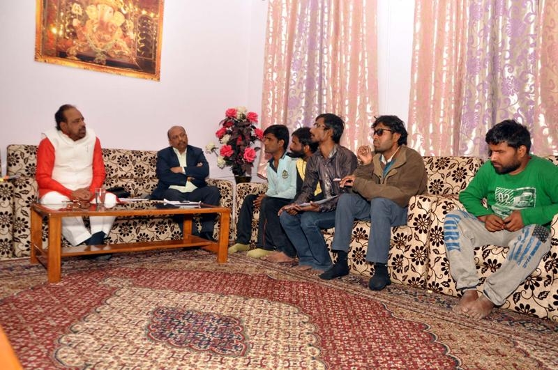 Agitation of Drishtiheen Berojgar Sangharsh Samiti ends after talks with Minister Bhargava