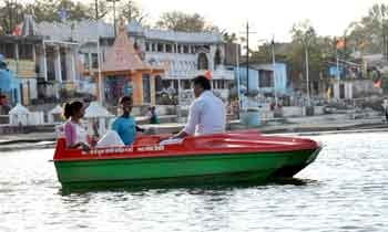 Jal Vihar Yojana to provide employment on Narmada river