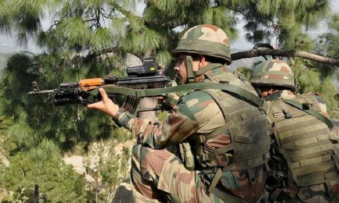  India, Pakistan trade heavy fire on LoC 