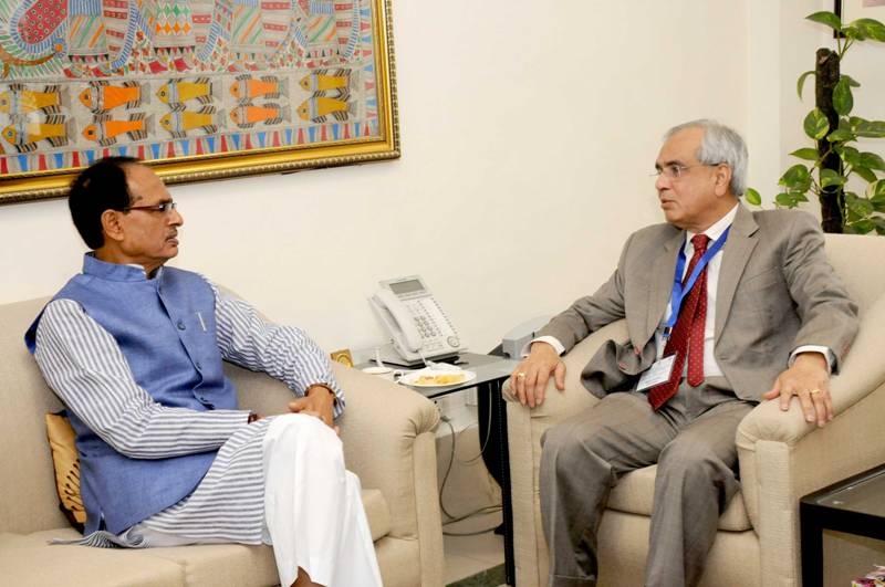 Chief Minister Chouhan Meets Vice Chairman of Niti Aayog Dr. Kumar