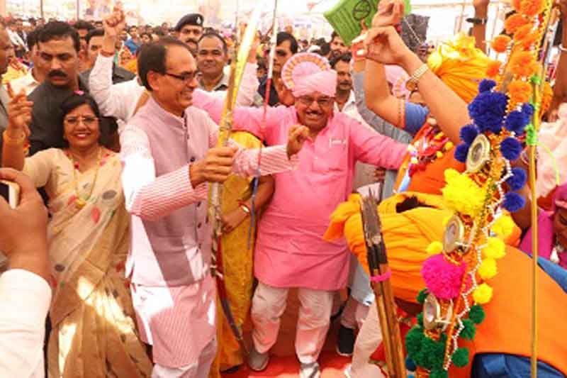 Daughters are respected and worshipped in Indian culture: CM Chouhan