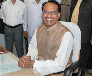 CM Chouhan congratulates Jangle and Mishra