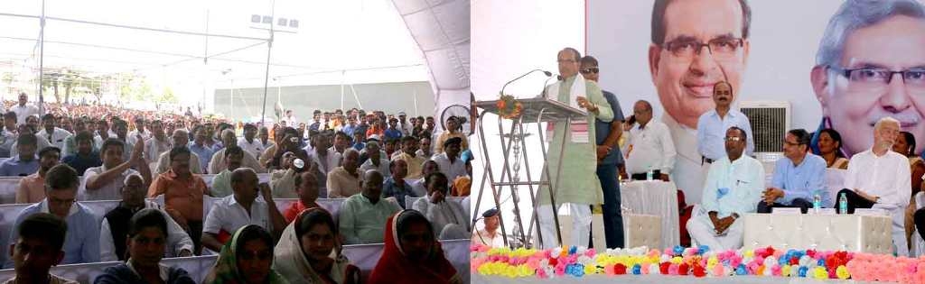 Women of Poultry Producers Co. are symbol of victory against poverty - Shivraj Singh Chouhan