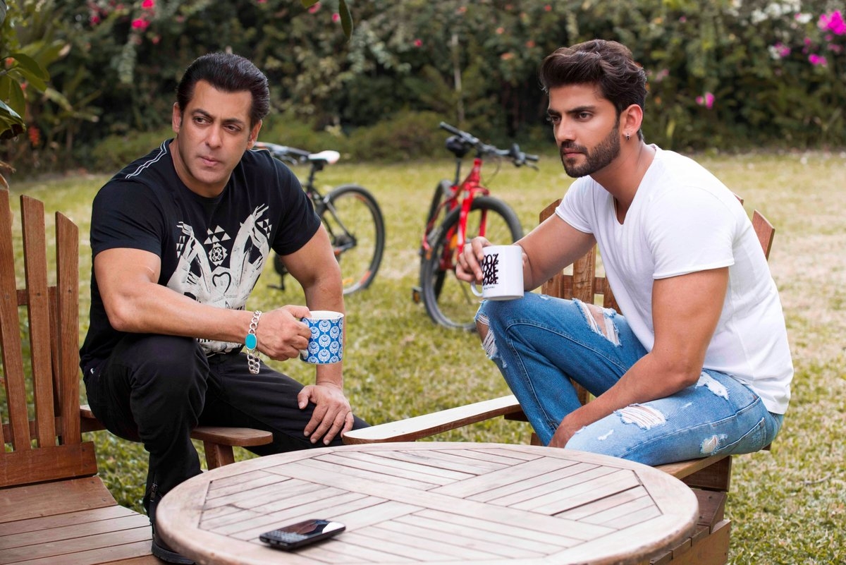 Salman Khan owns him Rs 2011, pays back by launching him in a film