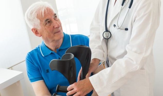 ​Bone damage due to low weight in old age