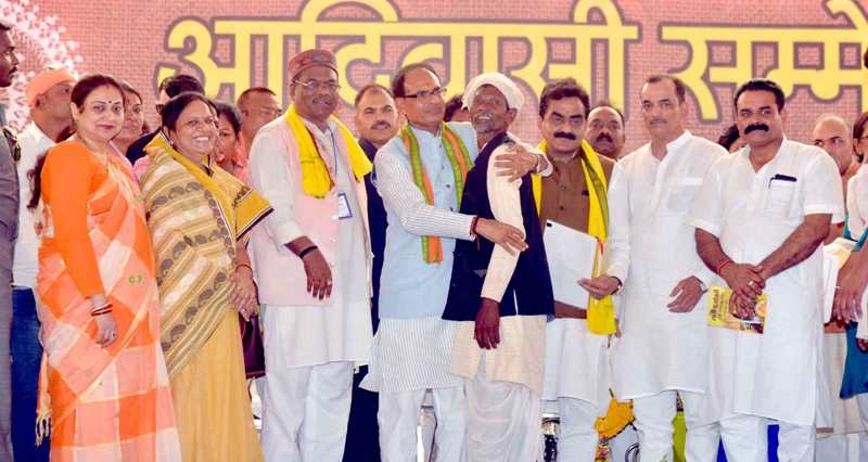 CM Chouhan declares Jabalpur district fully electrified
