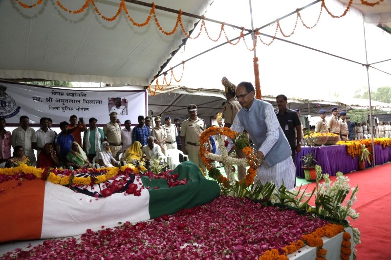 Late ASI Bhilala will be given martyr status: CM Chouhan