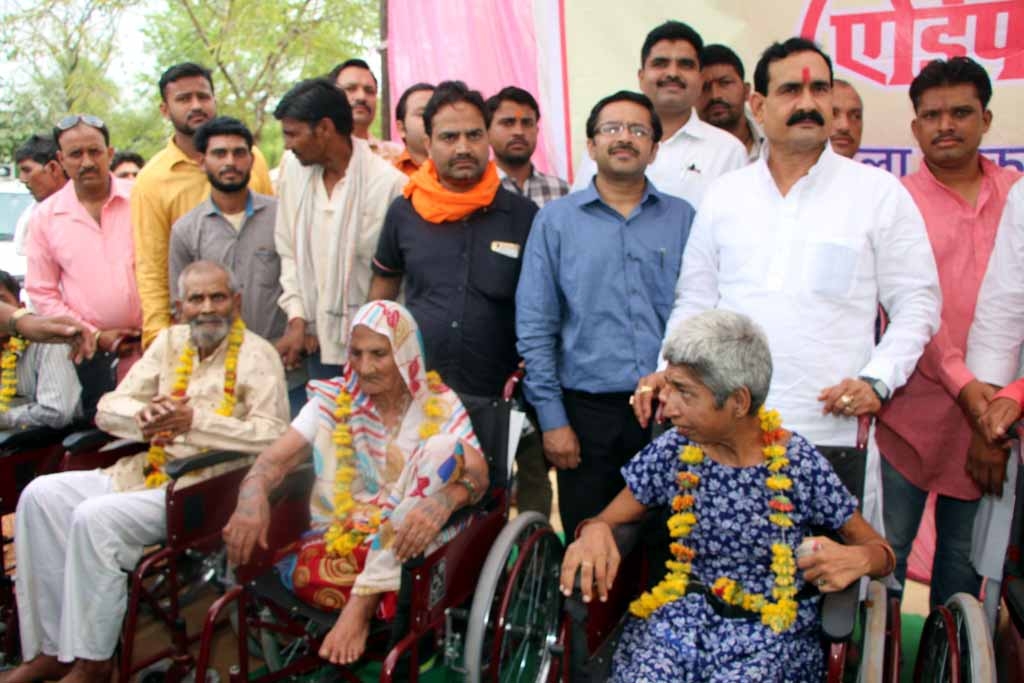 PR Minister Dr. Mishra distributes Rs. 2.70 crore to beneficiaries Under PM Awas Yojana