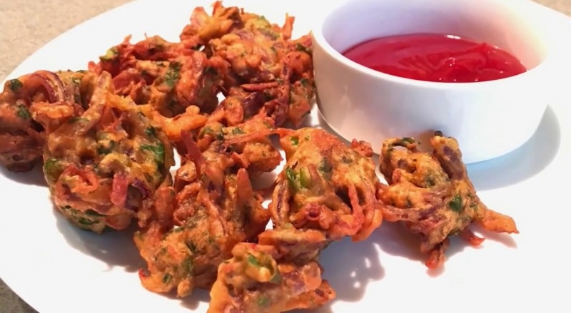 Be alert in eating habits during monsoon