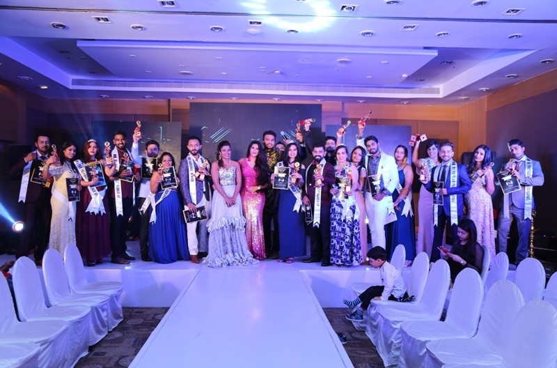 Mr & Ms Pro-Fashional  Season 2 Concludes in Bangalore​  OR ​Professionals​ ​Does Ca​t​walks for Mr & Ms Pro-Fashional ​​