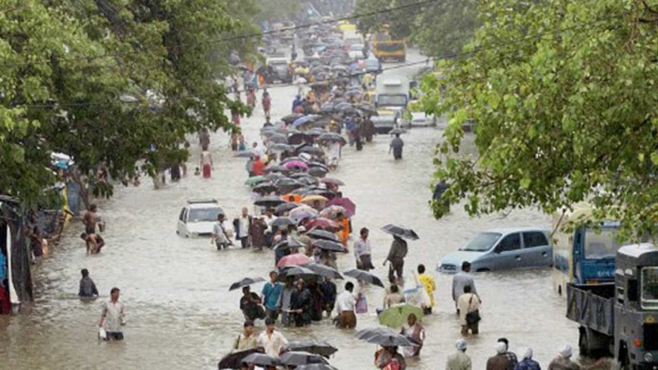 What lessons can be learnt from city deluge of Mumbai and Nagpur