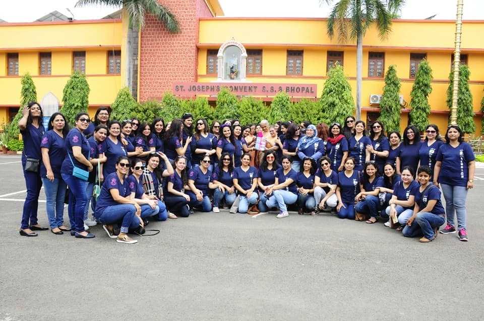 Reunion bash! 25th Alumni Meet of 1993 batch of St Joseph's Convent blossomed with nostalgia