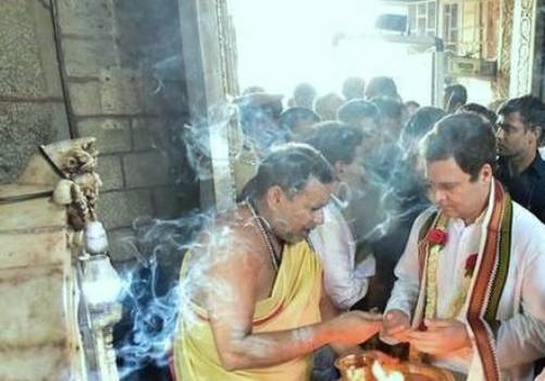 Rahul Gandhi's 'temple politics' in Madhya Pradesh!