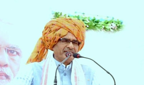 Shivraj government looks in ‘election mode’, backs the case of electricity theft on farmers