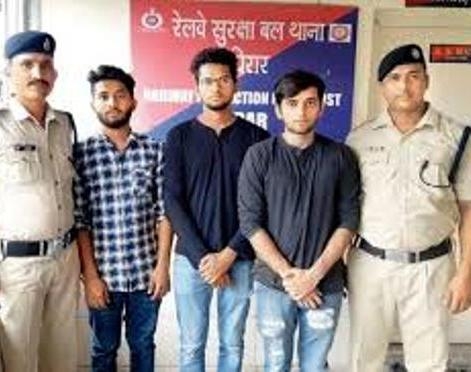 Kiki challenge turns cleaning challenge for 3 Mumbai youngsters