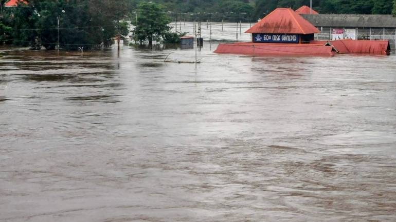 Total 774 died due to monsoon rains and floods in 7 states, Kerala worsened