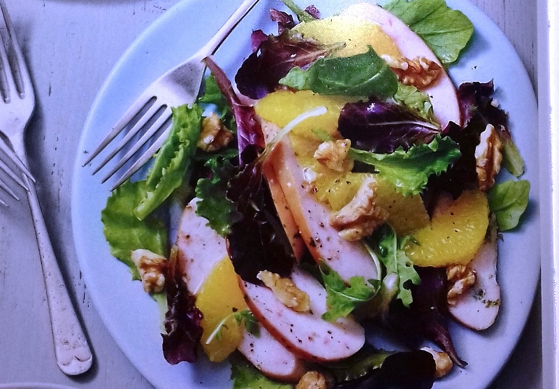 Smoked chicken salad with walnuts